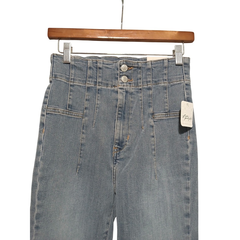 Free People We The Free Jayde High Rise Flare Leg Jeans Light Wash Blue 27 NEW‎ - Picture 4 of 13